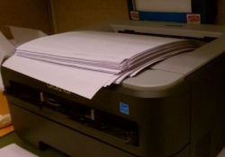 Почему принтер печатает белые (пустые) листы?